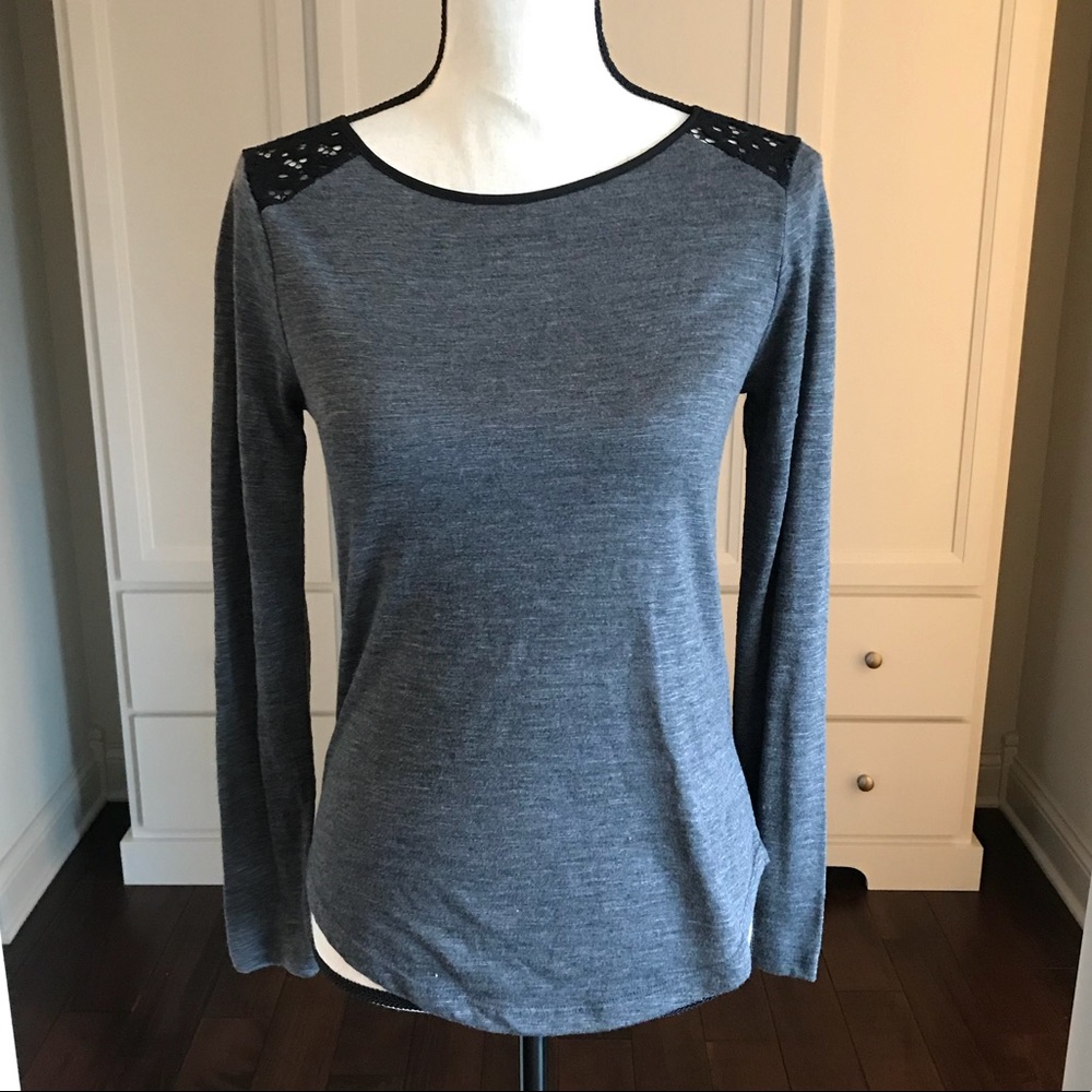Banana Republic long sleeve lace detail